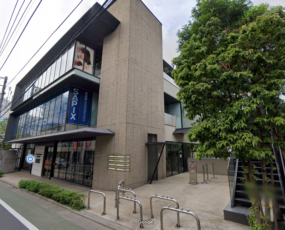 ホットヨガスタジオLAVA 自由が丘学園通り店の場所